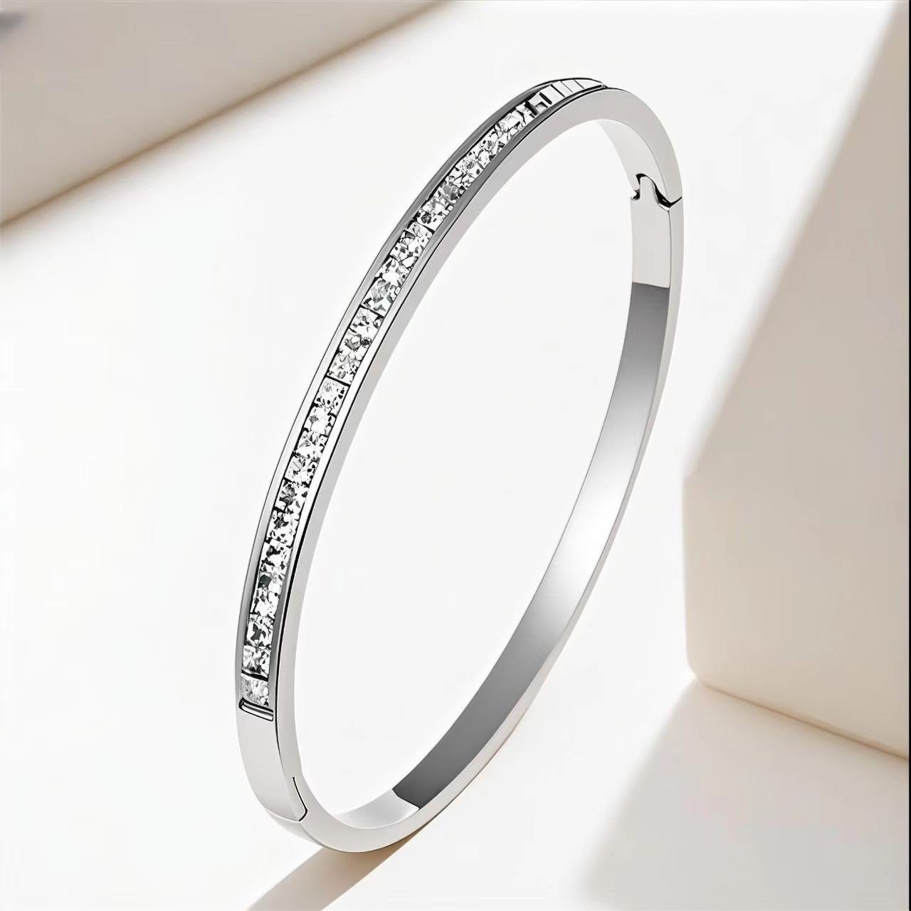 4-Piece Elegant Stainless Steel Bracelet Set,  Fashionable Classic Design