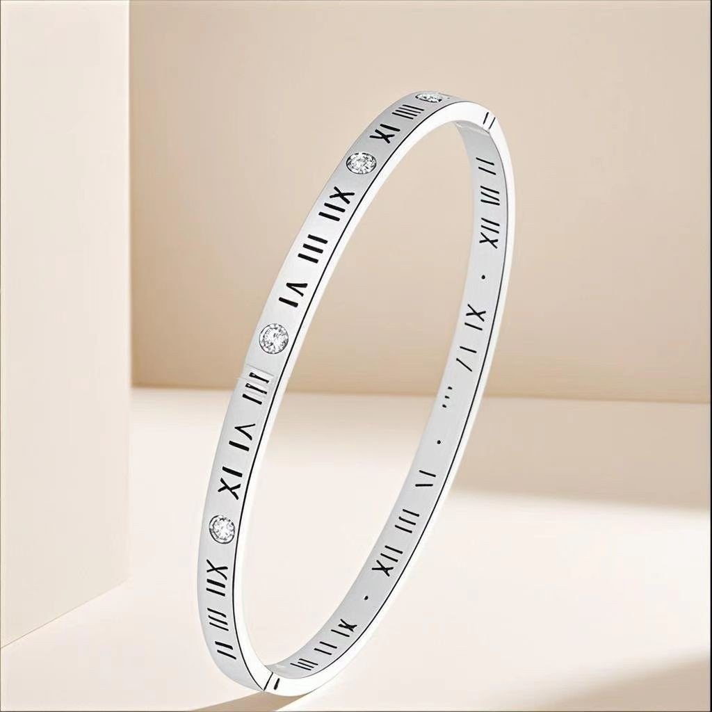 4-Piece Elegant Stainless Steel Bracelet Set,  Fashionable Classic Design