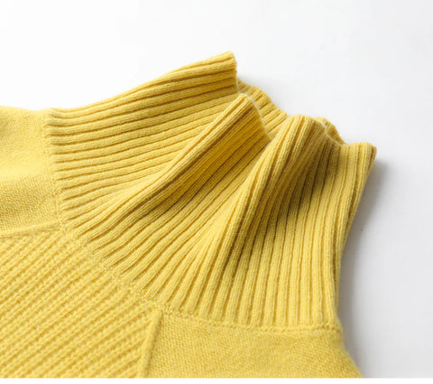 Women’s Cashmere Turtleneck Sweater – Elegance Meets Comfort