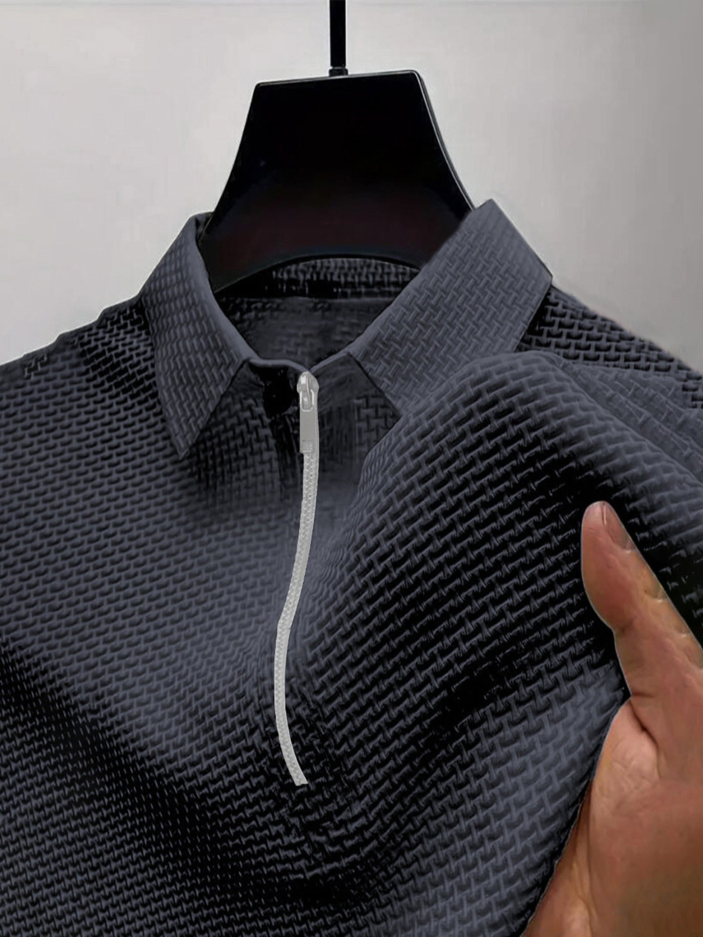 Men's Summer Ice Silk Breathable Fashion Casual Zipper Short-sleeved Polo